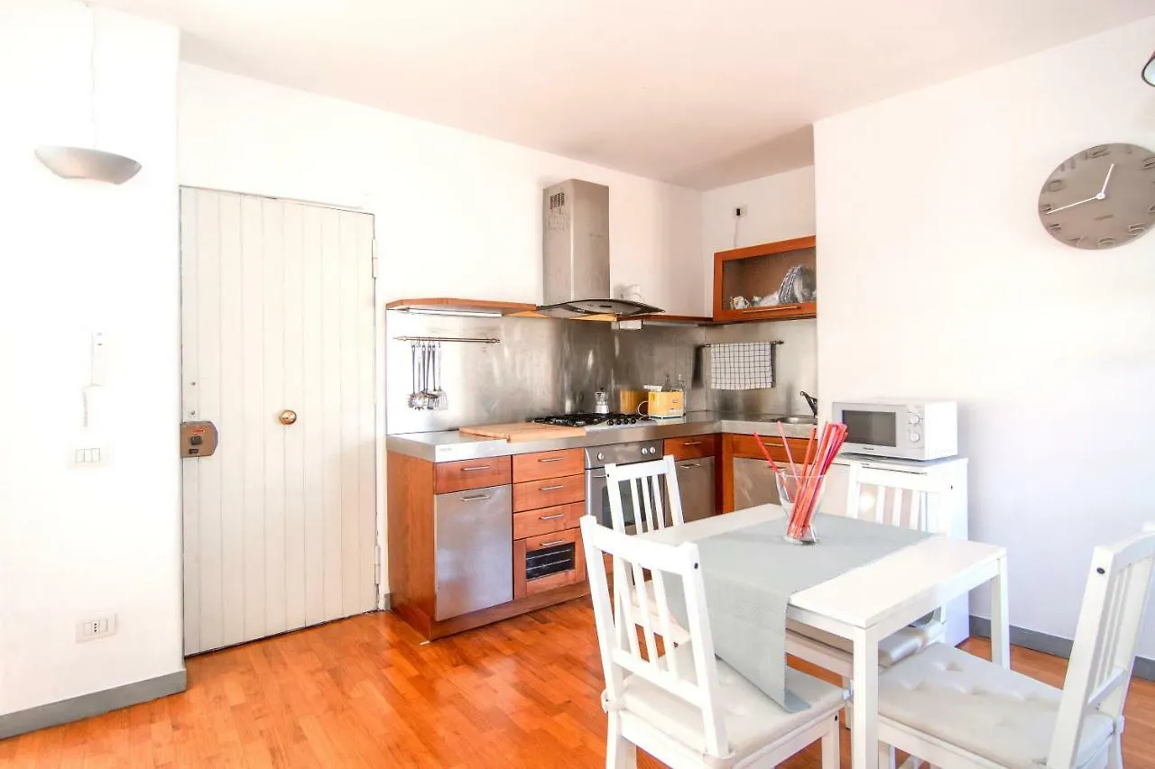 Studio La Boheme Apartment Lucca Italy