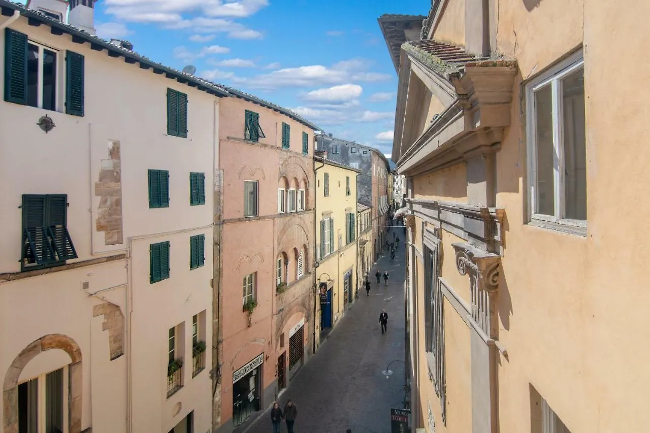 Studio La Boheme Apartment Lucca